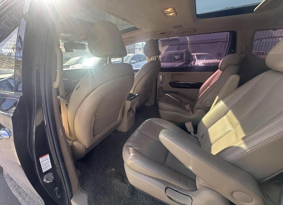 Kia Carnival, III 2.2d AT (202 л.с.)