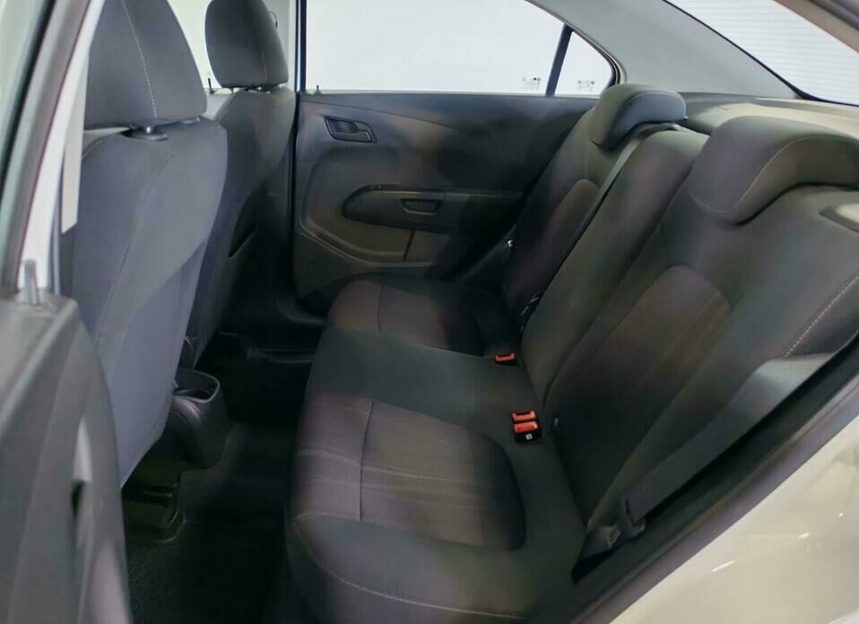 Chevrolet Aveo 1.6 AT (115 л.с.)
