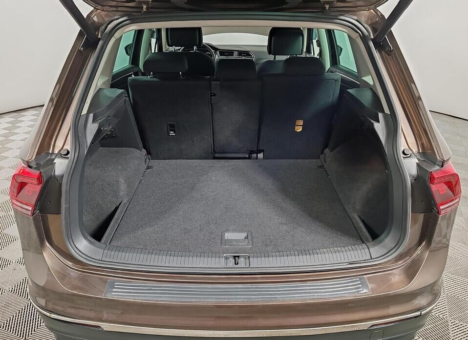 Volkswagen Tiguan, II 2.0d AMT (150 л.с.) 4WD
