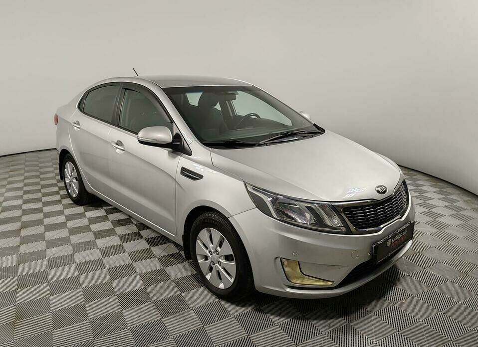 Kia Rio 5-speed 1.6 MT (123 л.с.)