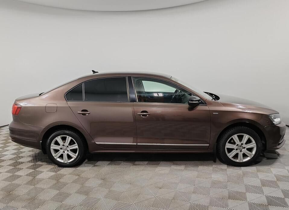 Volkswagen Jetta, VI Рестайлинг 1.4 AMT (125 л.с.)