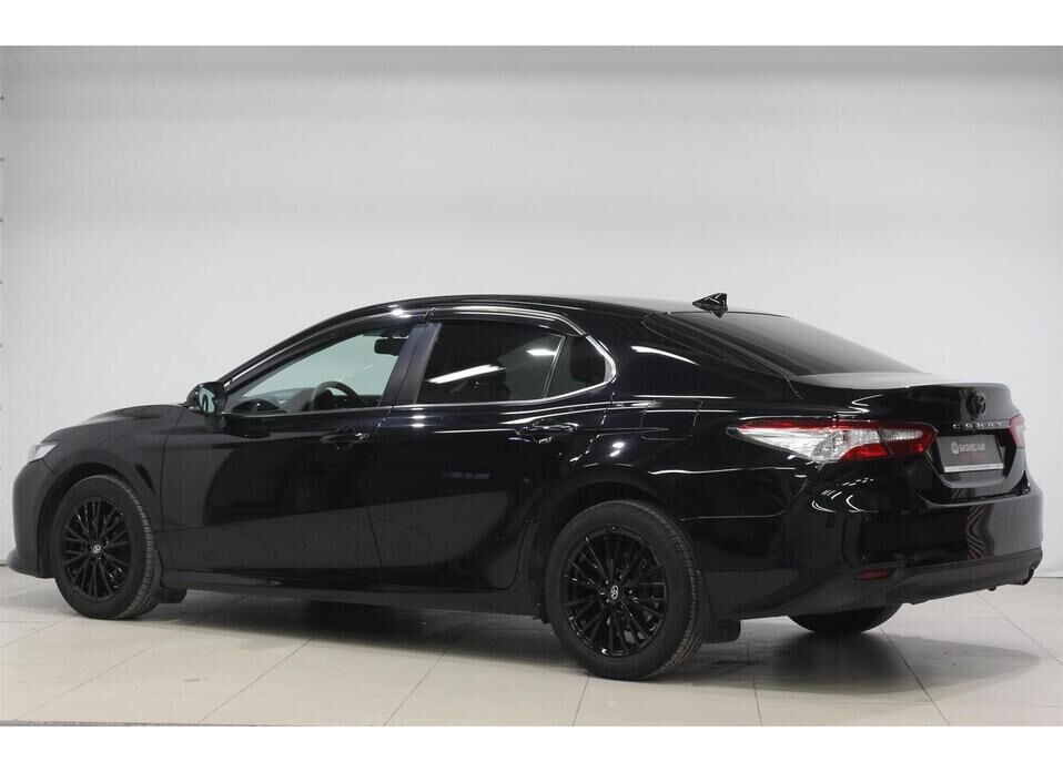 Toyota Camry, VIII (XV70) 2.5 AT (181 л.с.)