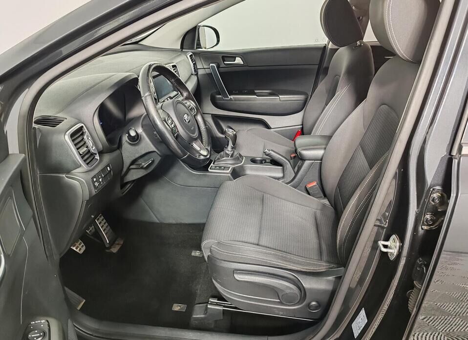 Kia Sportage, IV 2.0 MT (150 л.с.) 4WD