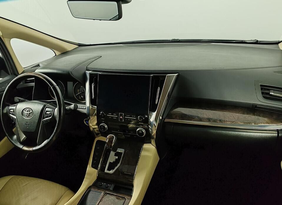 Toyota Alphard, III Рестайлинг 3.5 AT (300 л.с.)