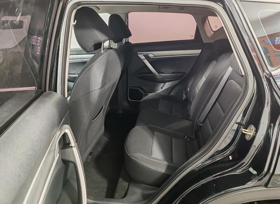 Geely Coolray, I 1.5 AMT (150 л.с.)