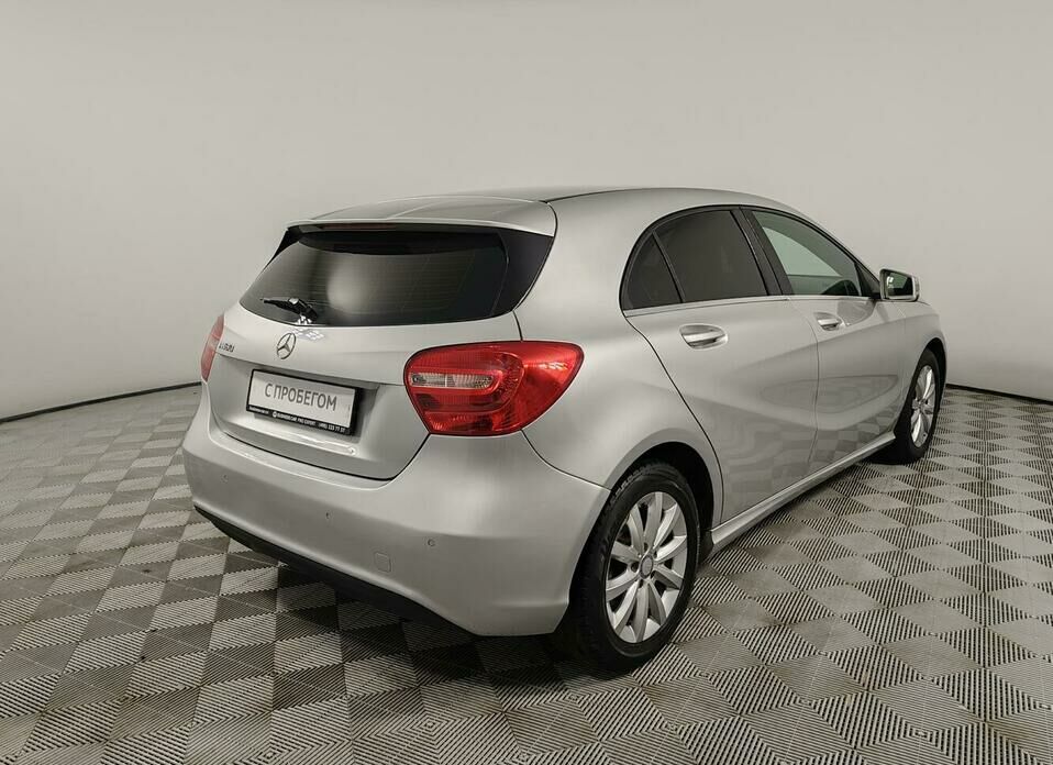 Mercedes-Benz A-Класс 180 1.6 AMT (122 л.с.)
