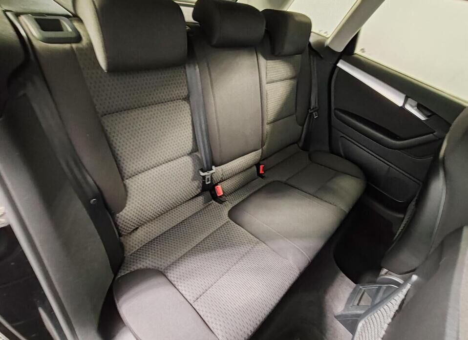 Audi A3, II (8P) Рестайлинг 2 1.4 AMT (125 л.с.)