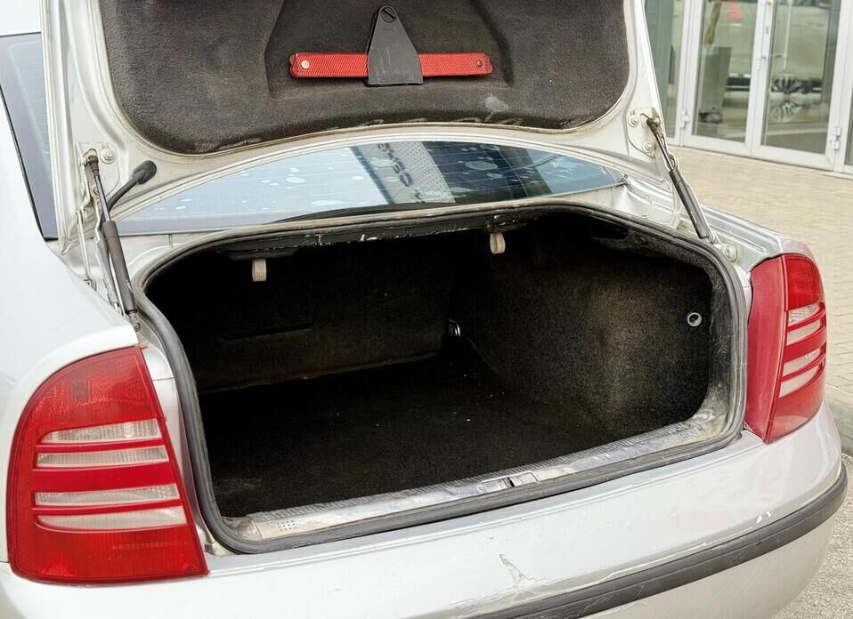 Skoda Superb, I 1.8 MT (150 л.с.)