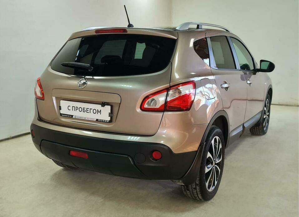 Nissan Qashqai 2.0 CVT (141 л.с.)