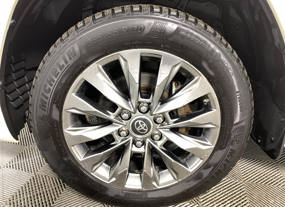 Toyota Land Cruiser, 300 Series 3.5 AT (415 л.с.) 4WD