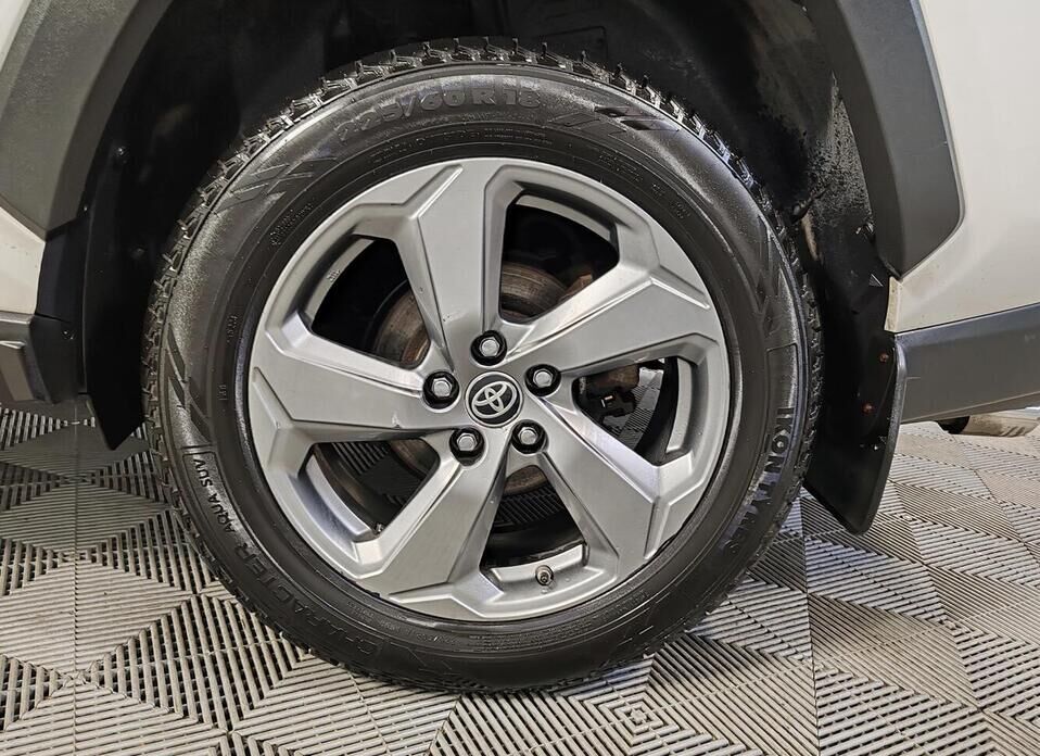 Toyota RAV4, V (XA50) 2.5 AT (199 л.с.) 4WD