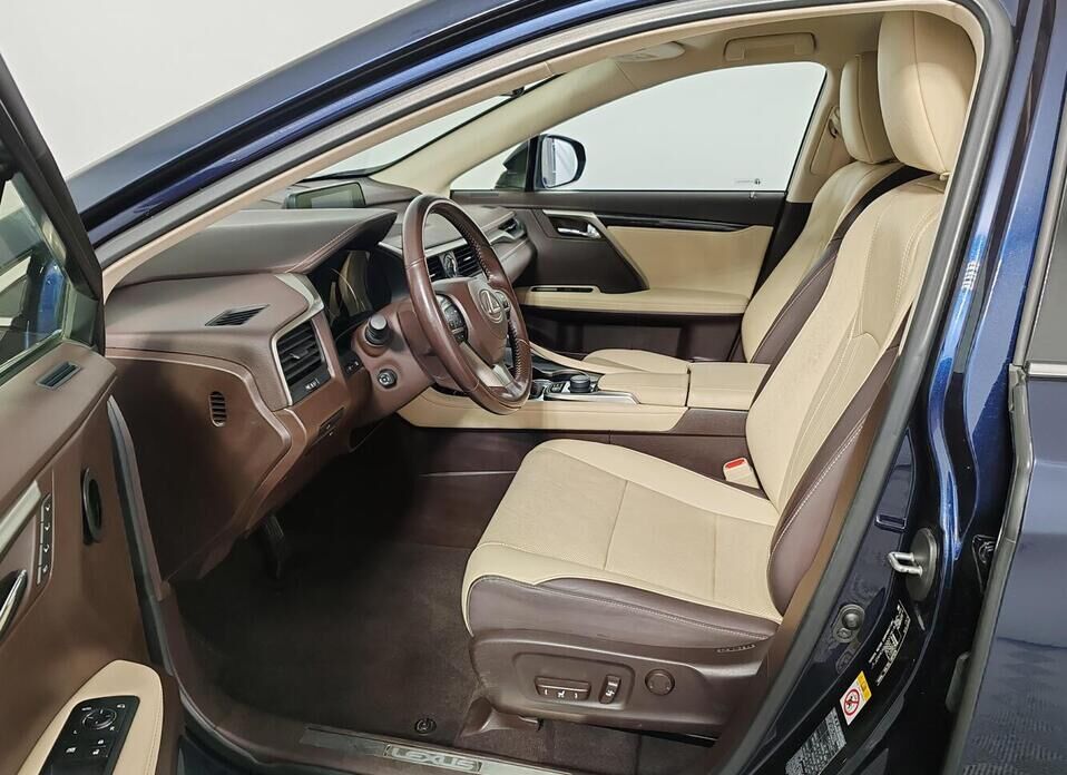 Lexus RX, IV 200t 2.0 AT (238 л.с.)