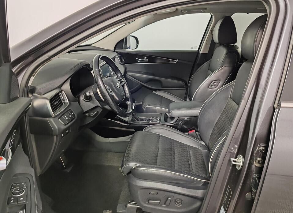 Kia Sorento 2.2d AT (200 л.с.) 4WD