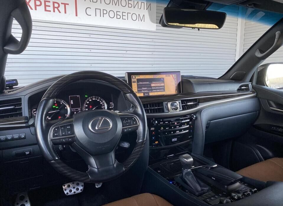 Lexus LX, III Рестайлинг 2 570 5.7 AT (367 л.с.) 4WD