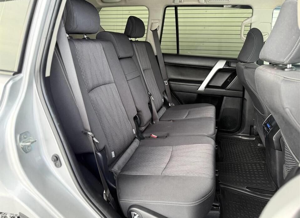 Toyota Land Cruiser Prado, 150 Series Рестайлинг 2 2.7 AT (163 л.с.) 4WD