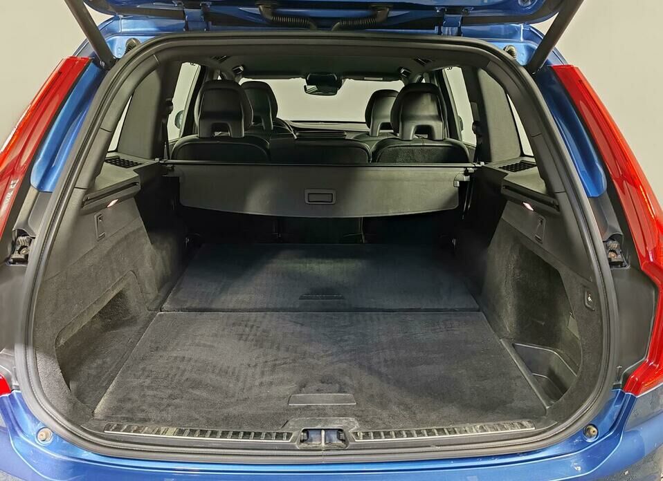 Volvo XC90 2.0d AT (235 л.с.) 4WD