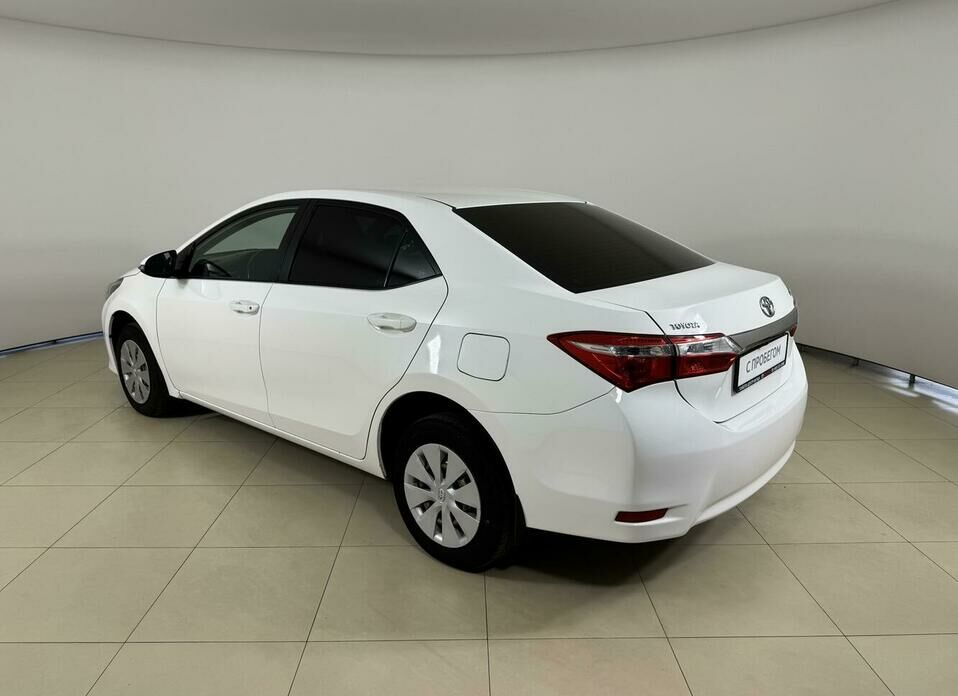 Toyota Corolla 1.3 MT (99 л.с.)