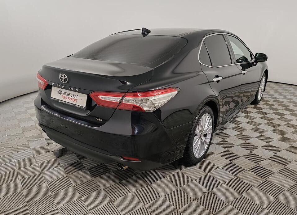 Toyota Camry, VIII (XV70) 3.5 AT (249 л.с.)