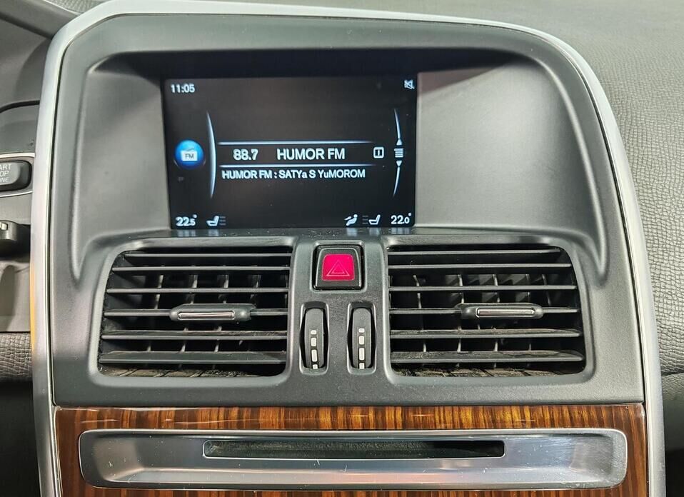 Volvo XC60, I Рестайлинг 2.4d AT (215 л.с.) 4WD