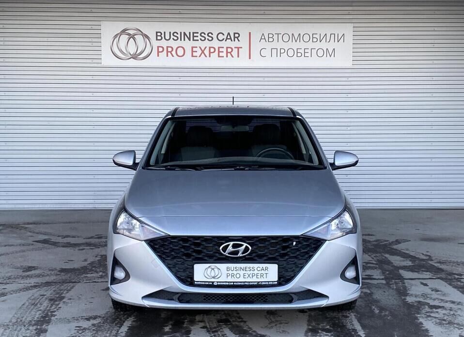 Hyundai Solaris, II Рестайлинг 1.6 MT (123 л.с.)