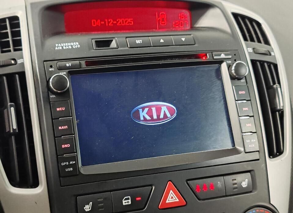 Kia Ceed, I Рестайлинг 1.6 MT (122 л.с.)