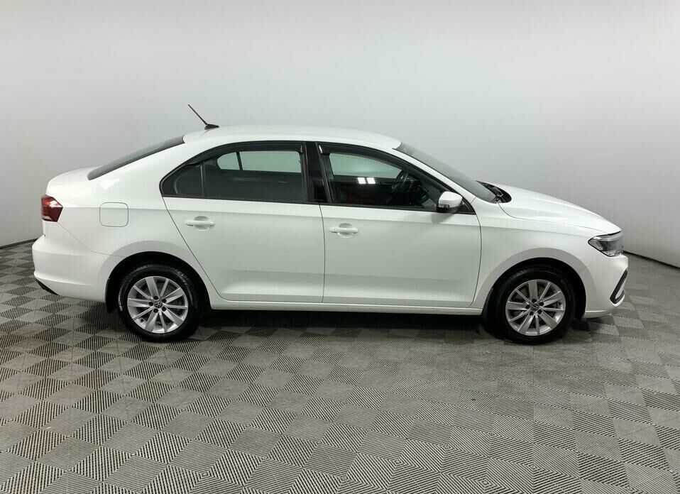 Volkswagen Polo 1.6 MT (110 л.с.)