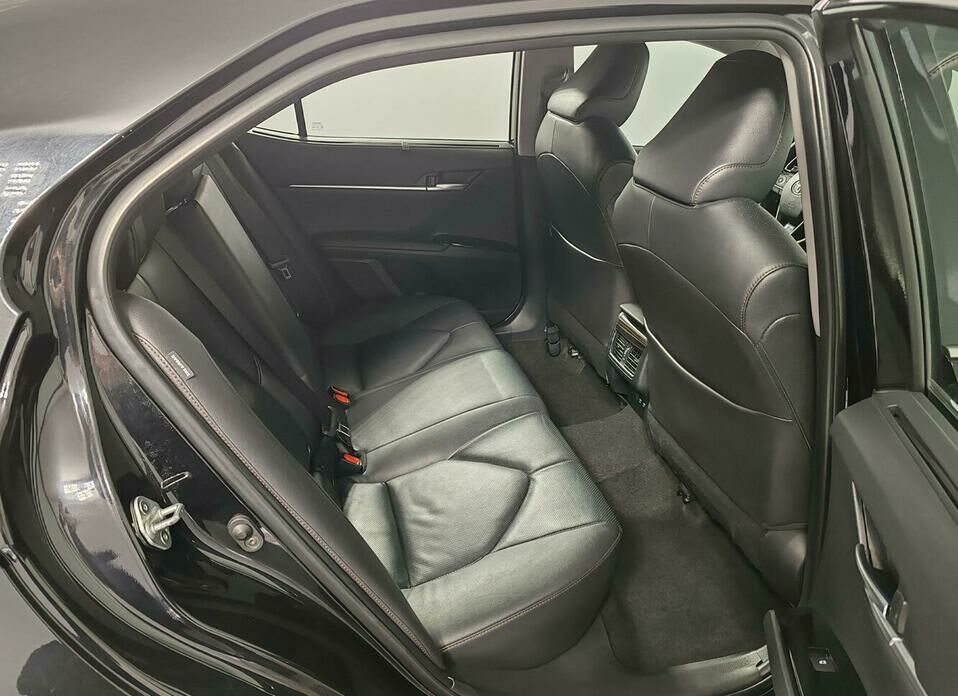 Toyota Camry 3.5 AT (249 л.с.)