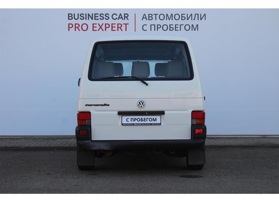Volkswagen Caravelle 2.5 MT (115 л.с.)