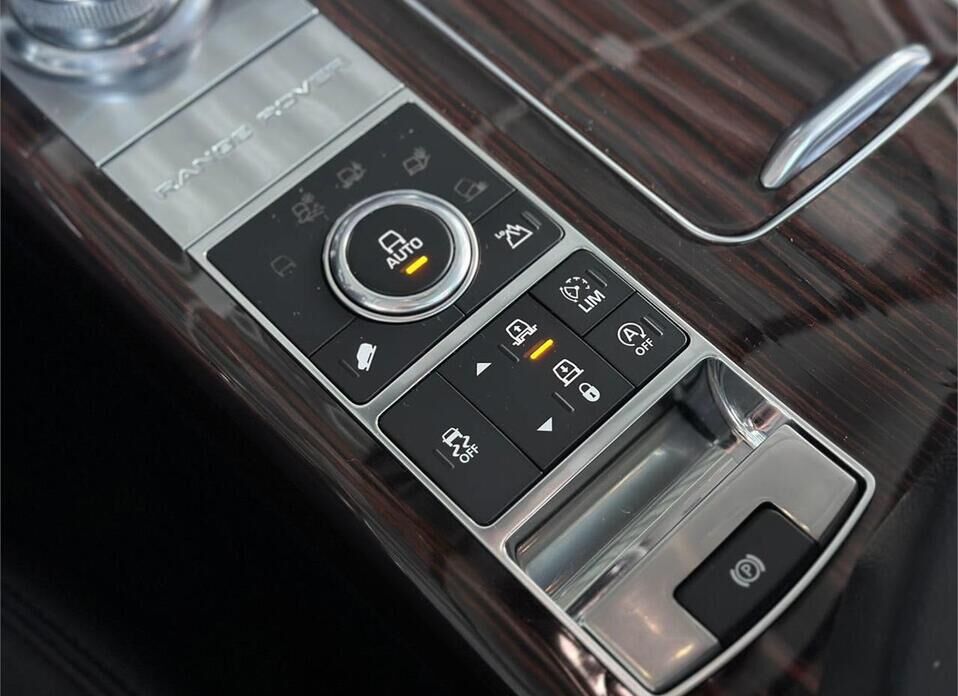 Land Rover Range Rover Long 3.0d AT (248 л.с.) 4WD