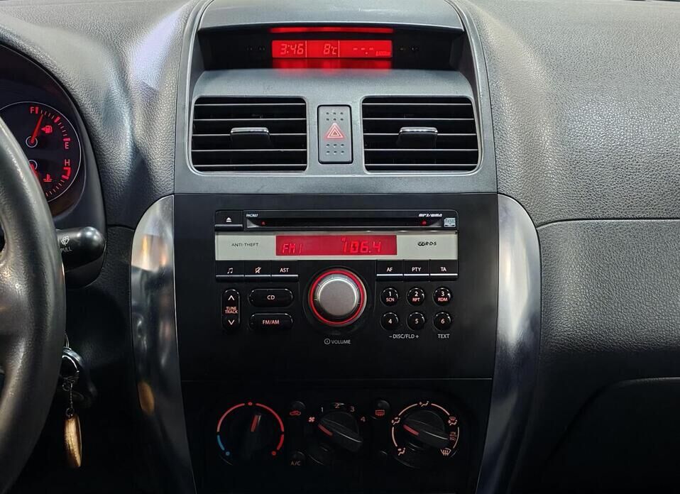 Suzuki SX4, I (Classic) 1.6 AT (106 л.с.)