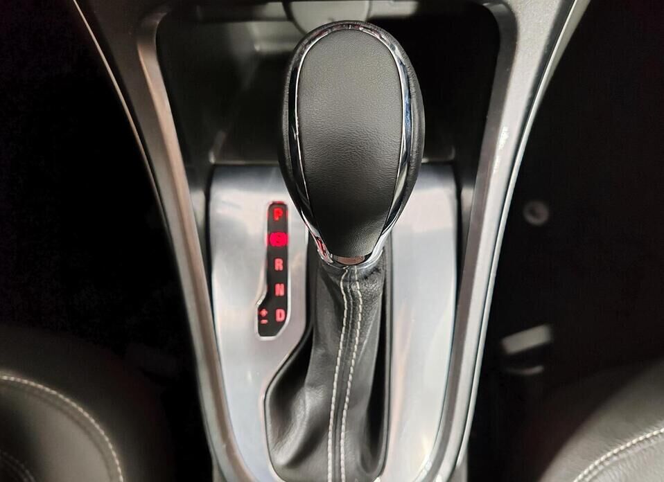 Opel Astra, J Рестайлинг 1.4 AT (140 л.с.)
