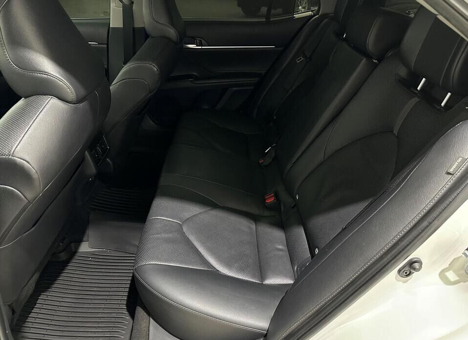 Toyota Camry, VIII (XV70) Рестайлинг 2.5 AT (200 л.с.)