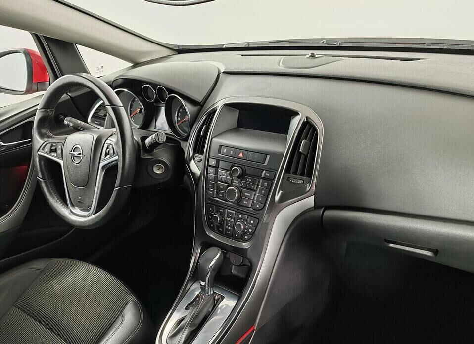 Opel Astra, J Рестайлинг 1.4 AT (140 л.с.)