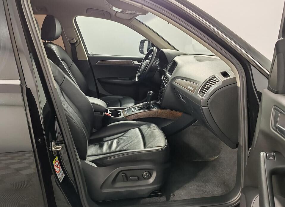 Audi Q5, I (8R) 2.0 AMT (211 л.с.) 4WD