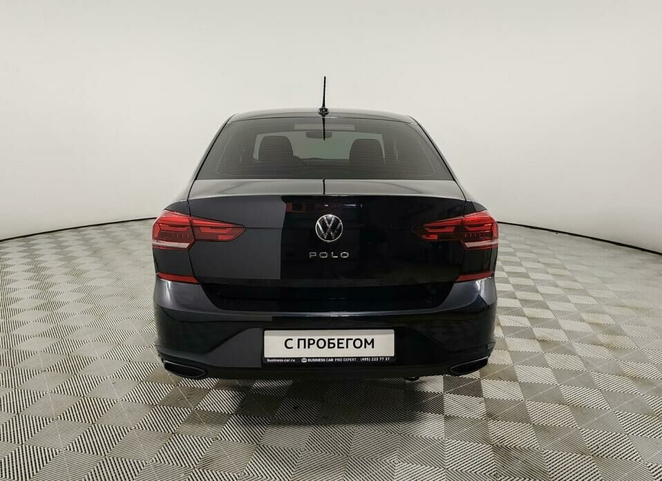 Volkswagen Polo 1.6 AT (110 л.с.)