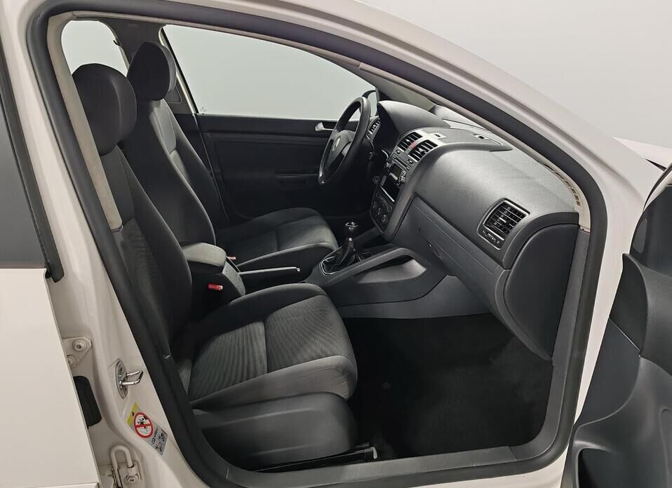 Volkswagen Golf, V 1.6 MT (102 л.с.)