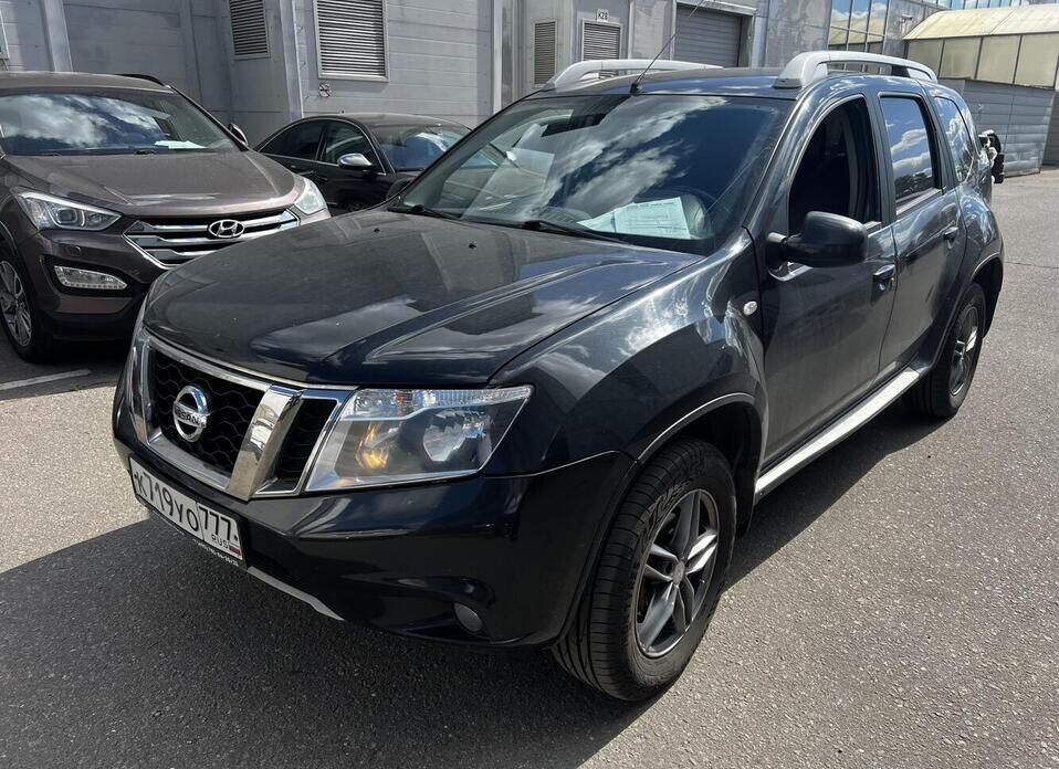 Nissan Terrano 2.0 AT (143 л.с.) 4WD