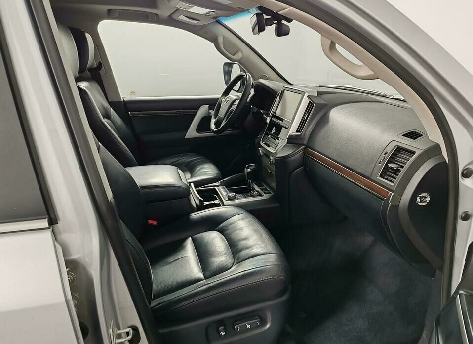 Toyota Land Cruiser 4.5d AT (249 л.с.) 4WD