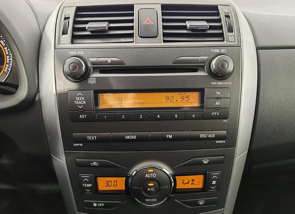 Toyota Corolla, X (E140, E150) Рестайлинг 1.6 AT (124 л.с.)