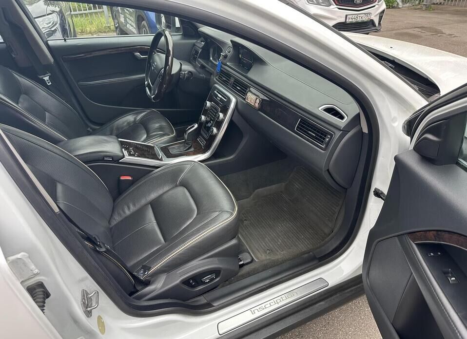 Volvo XC70 2.4d AT (215 л.с.) 4WD