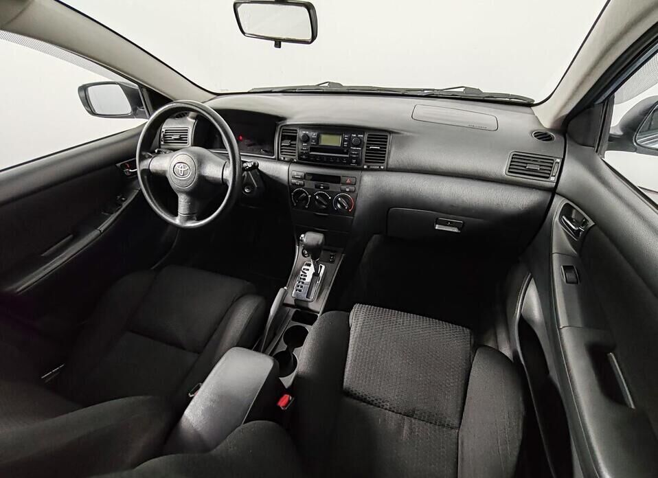 Toyota Corolla, IX (E120, E130) Рестайлинг 1.6 AT (110 л.с.)