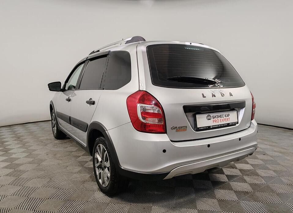 LADA (ВАЗ) Granta, I Рестайлинг Cross 1.6 MT (90 л.с.)