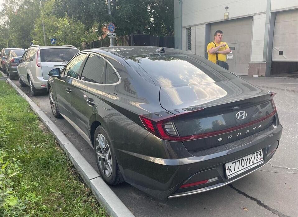 Hyundai Sonata 2.0 AT (150 л.с.)