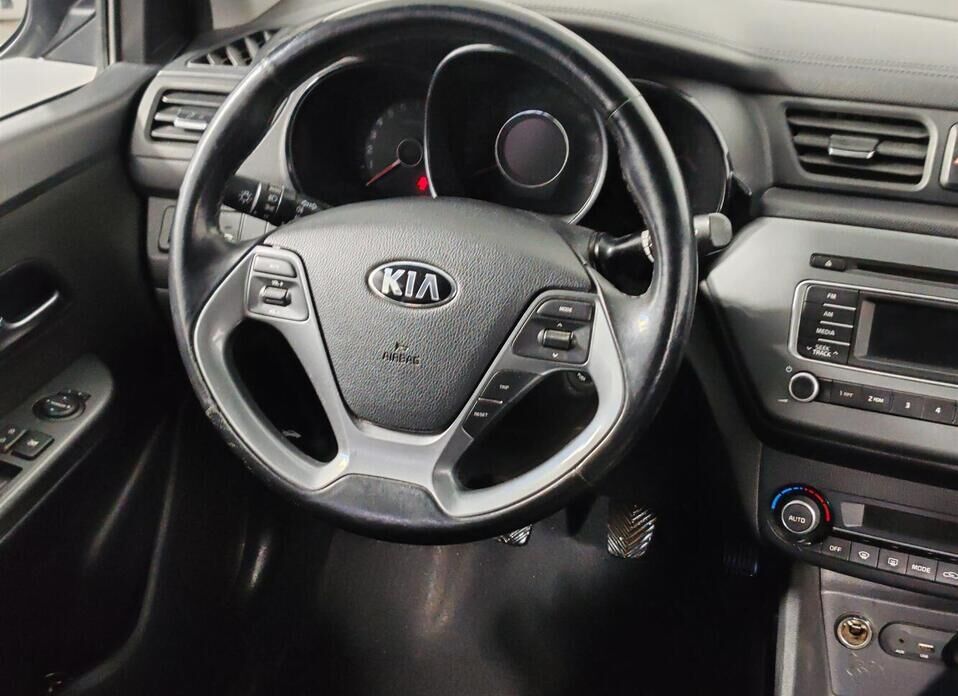 Kia Rio, III Рестайлинг 1.6 MT (123 л.с.)