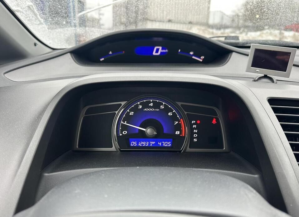 Honda Civic, VIII 1.8 AT (140 л.с.)