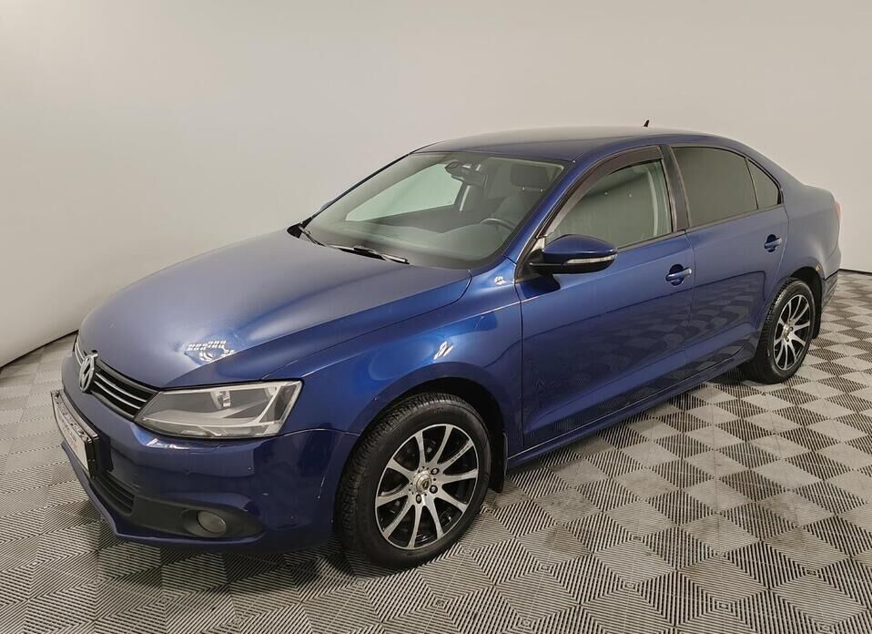 Volkswagen Jetta 1.6 AT (105 л.с.)