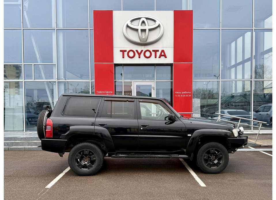 Nissan Patrol, V (Y61) Рестайлинг 3.0d AT (160 л.с.) 4WD