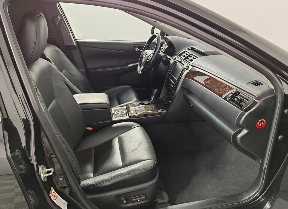 Toyota Camry, VII (XV50) Рестайлинг 3.5 AT (249 л.с.)