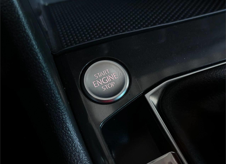 Volkswagen Tiguan, II 2.0d MT (150 л.с.) 4WD