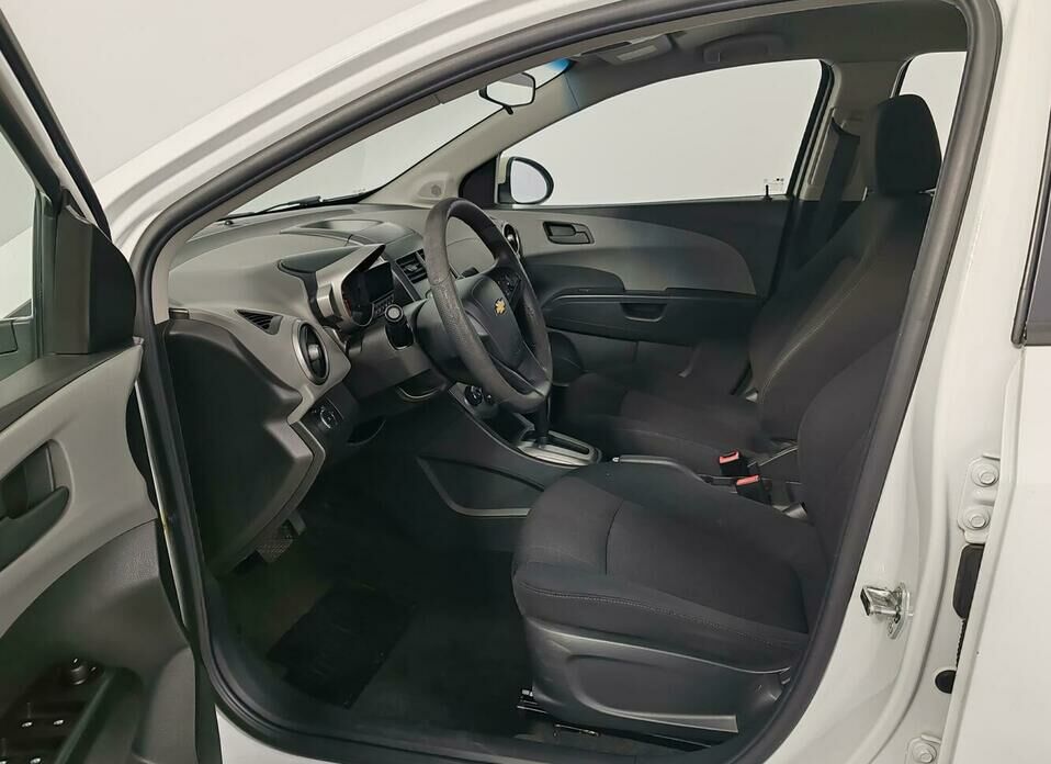 Chevrolet Aveo 1.6 AT (115 л.с.)